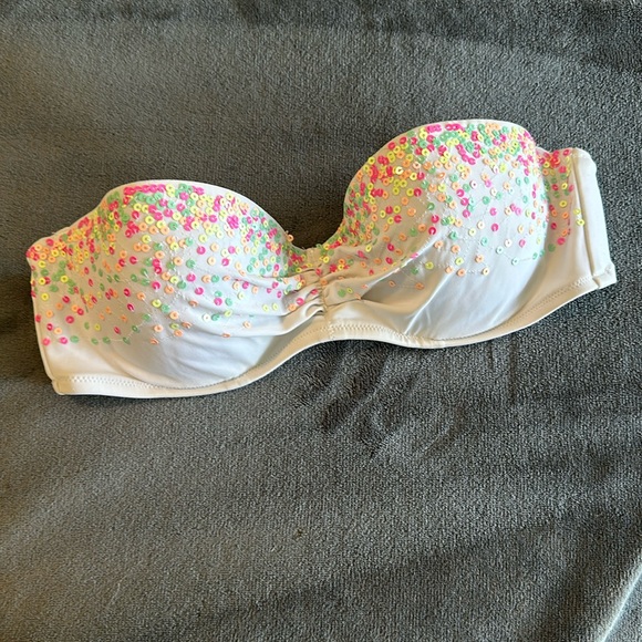 VS SWIM TOP - Picture 1 of 7